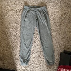 Lululemon Mid-Rise Joggers